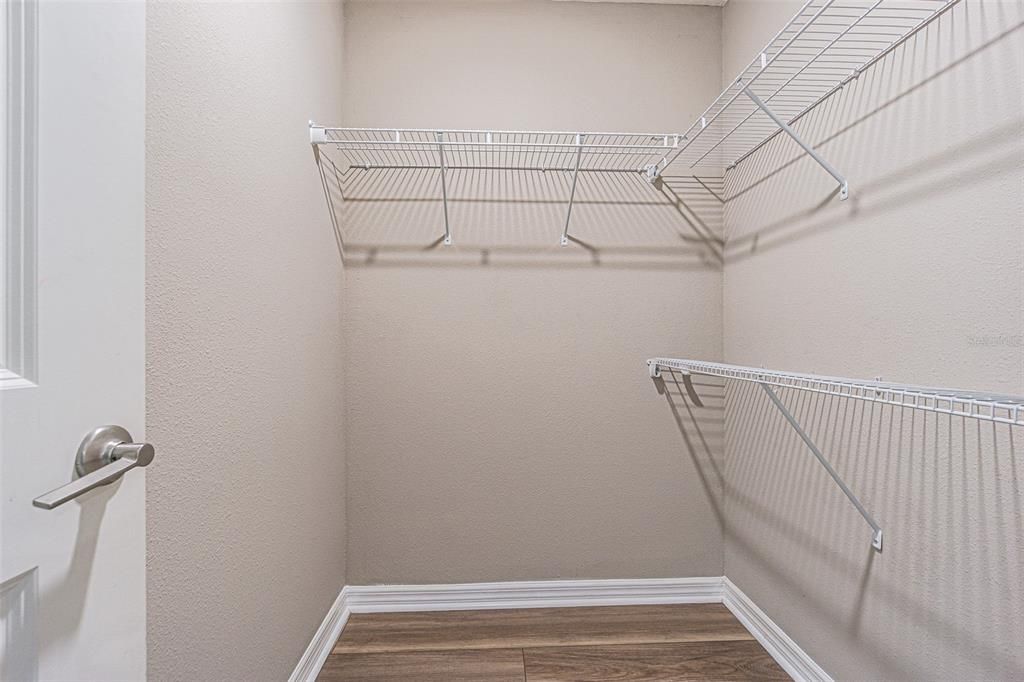 На продажу: $899,000 (5 спален, 3 ванн, 3380 Квадратных фут)