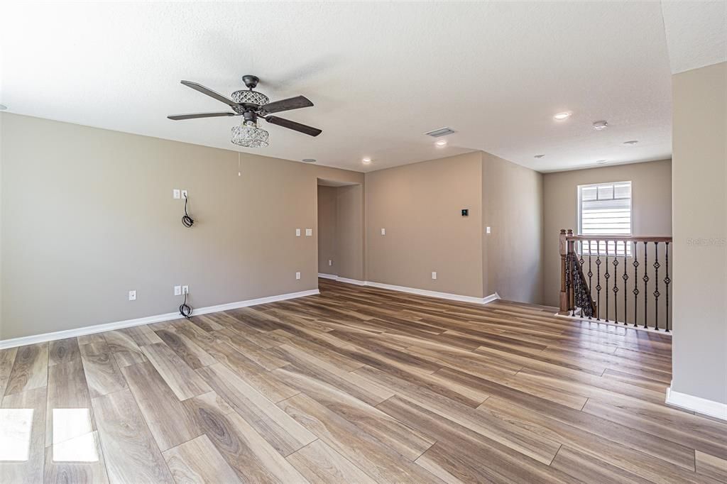 На продажу: $899,000 (5 спален, 3 ванн, 3380 Квадратных фут)