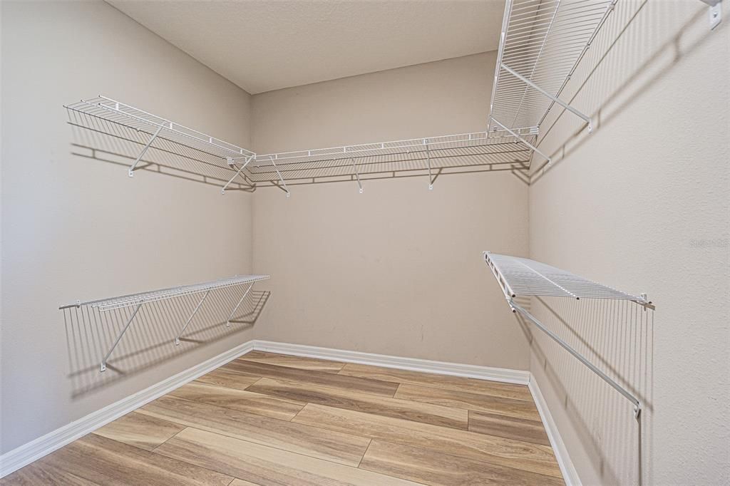 На продажу: $899,000 (5 спален, 3 ванн, 3380 Квадратных фут)