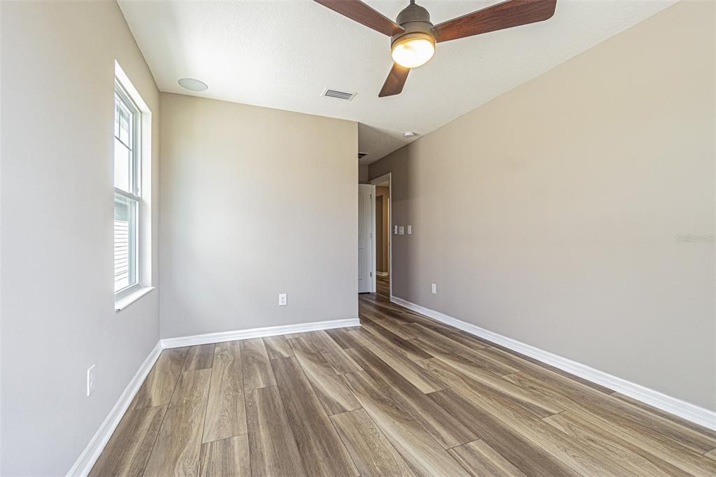 На продажу: $899,000 (5 спален, 3 ванн, 3380 Квадратных фут)