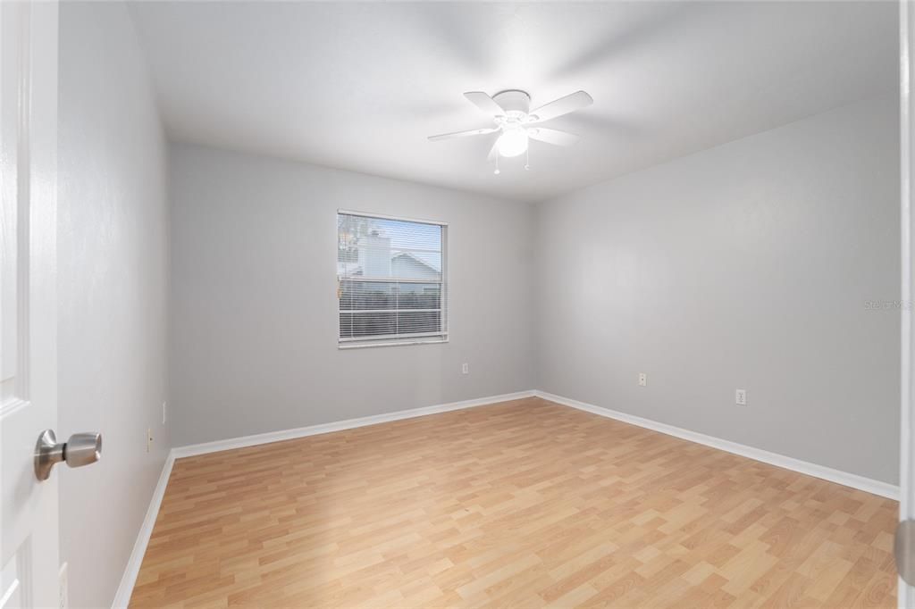 Под контрактом: $299,900 (3 спален, 2 ванн, 1678 Квадратных фут)