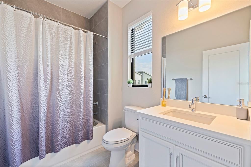 For Rent: $4,950 (3 beds, 3 baths, 1990 Square Feet)