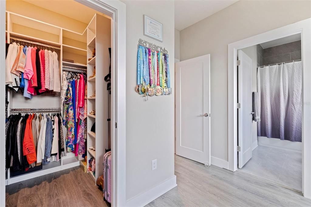 For Rent: $4,950 (3 beds, 3 baths, 1990 Square Feet)