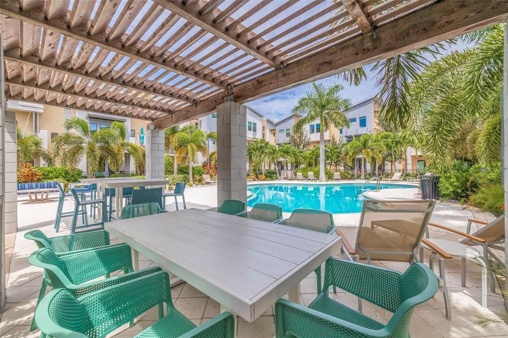 For Rent: $4,950 (3 beds, 3 baths, 1990 Square Feet)