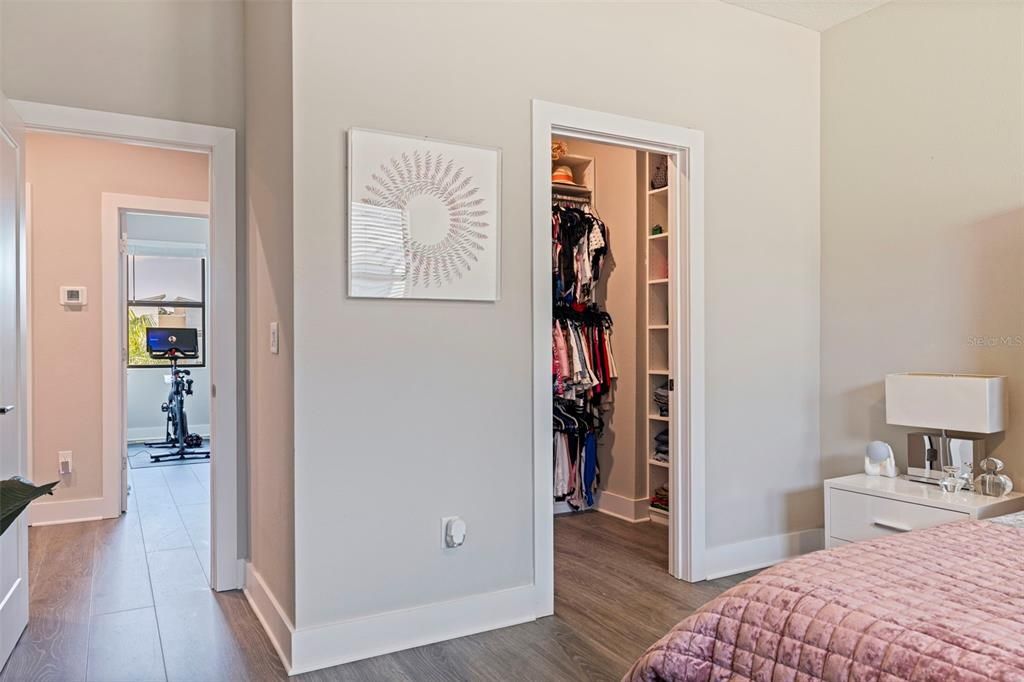 For Rent: $4,950 (3 beds, 3 baths, 1990 Square Feet)