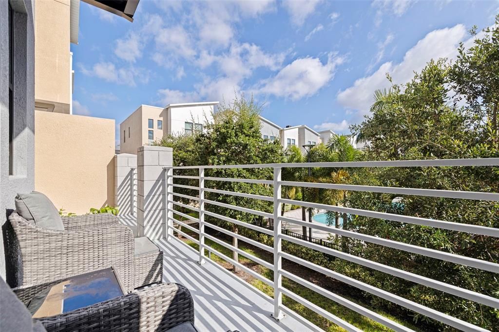 For Rent: $4,950 (3 beds, 3 baths, 1990 Square Feet)