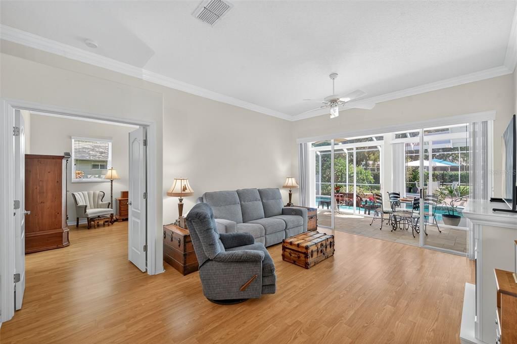 For Sale: $749,500 (4 beds, 3 baths, 2760 Square Feet)