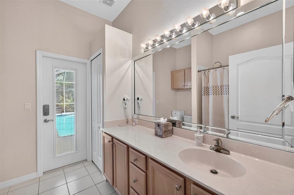 For Sale: $749,500 (4 beds, 3 baths, 2760 Square Feet)