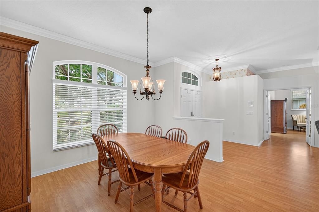 For Sale: $749,500 (4 beds, 3 baths, 2760 Square Feet)