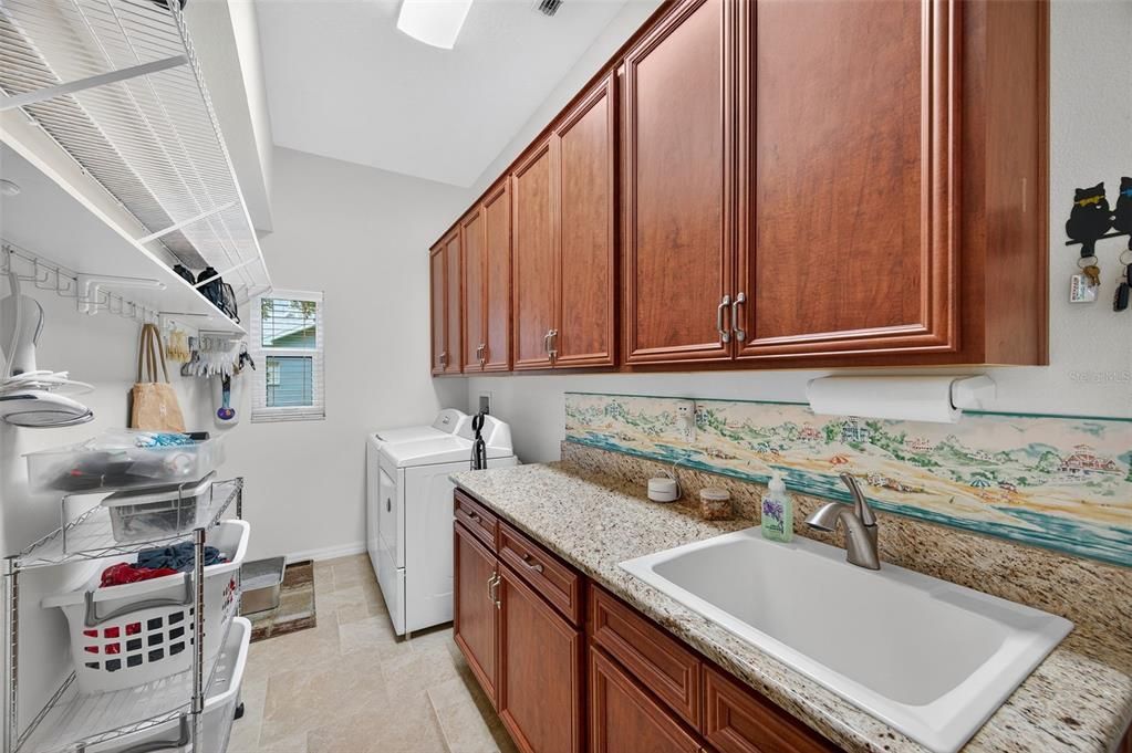 For Sale: $749,500 (4 beds, 3 baths, 2760 Square Feet)