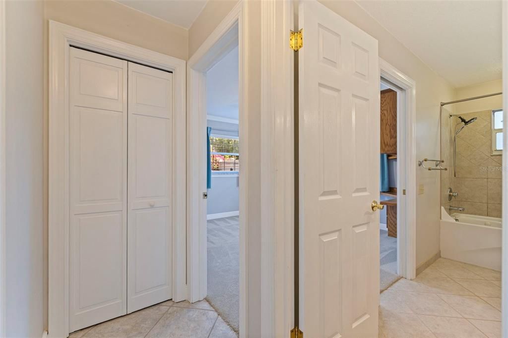 For Sale: $550,000 (3 beds, 2 baths, 1718 Square Feet)