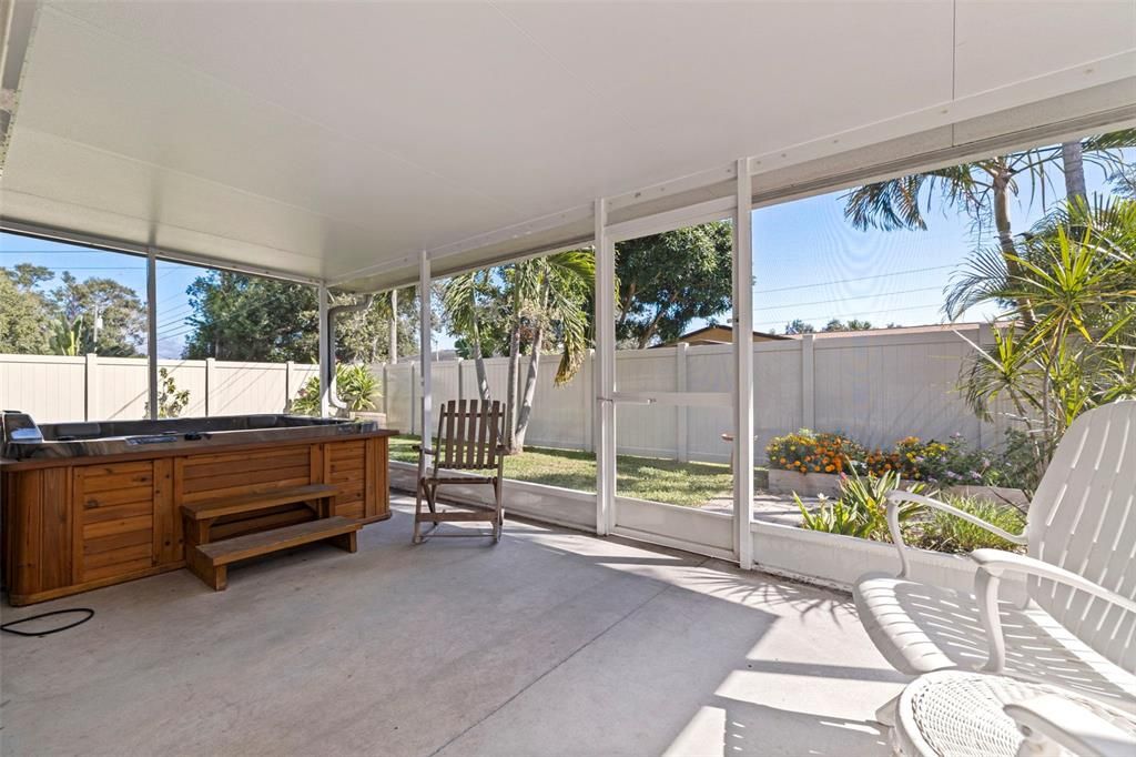 For Sale: $550,000 (3 beds, 2 baths, 1718 Square Feet)