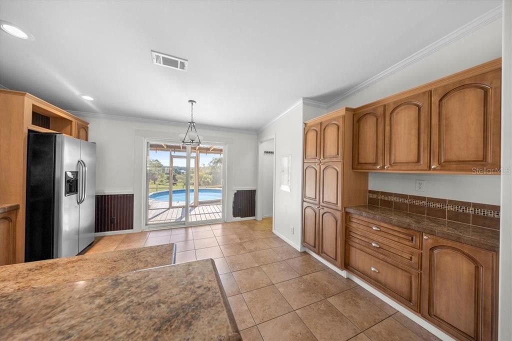 For Sale: $679,900 (3 beds, 2 baths, 1188 Square Feet)