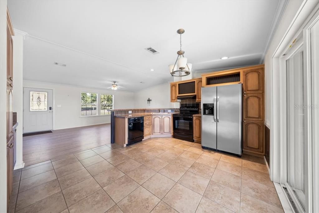 For Sale: $679,900 (3 beds, 2 baths, 1188 Square Feet)