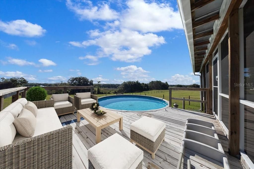 For Sale: $679,900 (3 beds, 2 baths, 1188 Square Feet)