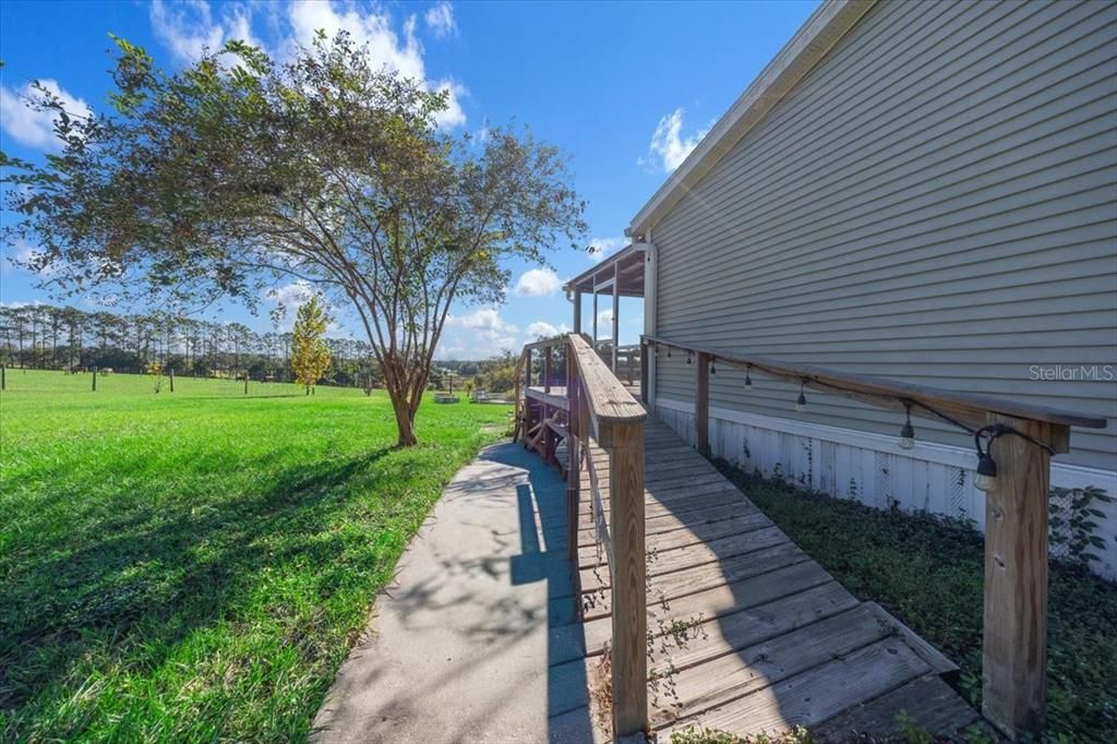 For Sale: $679,900 (3 beds, 2 baths, 1188 Square Feet)