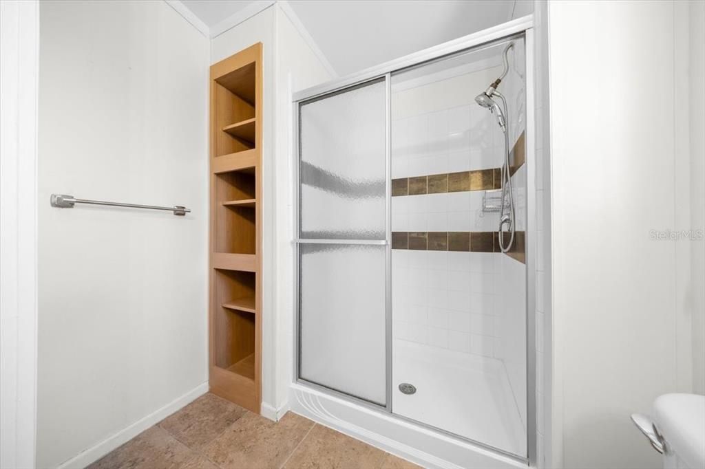 For Sale: $679,900 (3 beds, 2 baths, 1188 Square Feet)