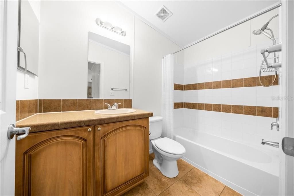 For Sale: $679,900 (3 beds, 2 baths, 1188 Square Feet)