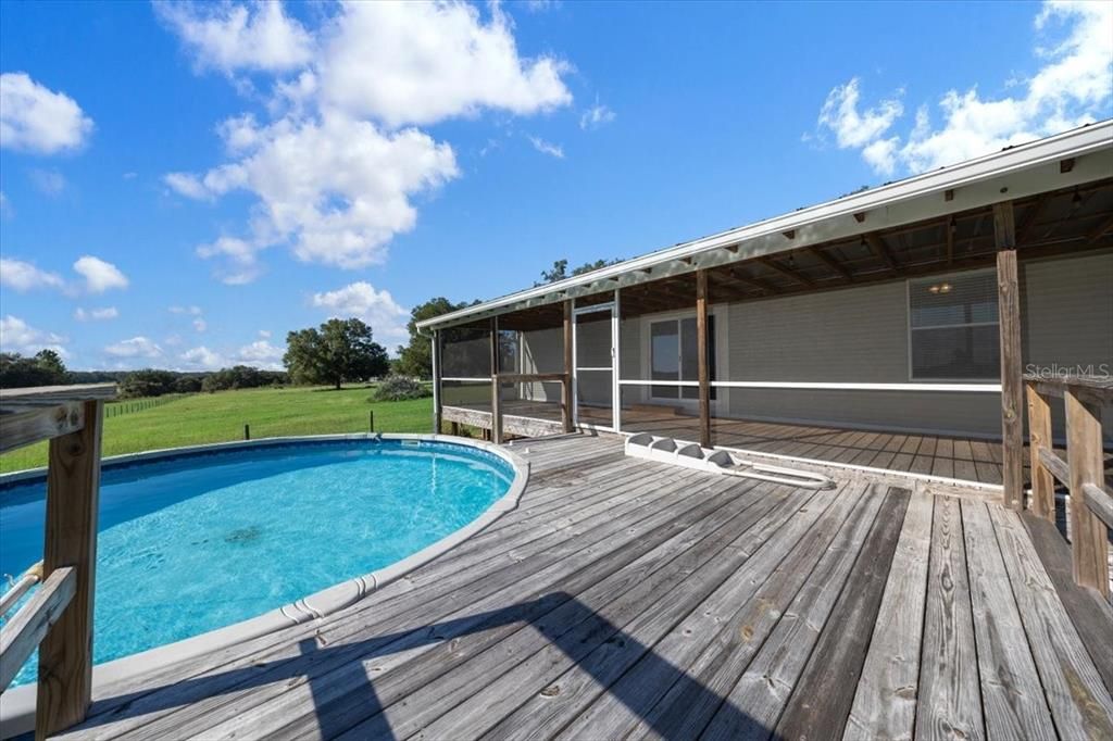 For Sale: $679,900 (3 beds, 2 baths, 1188 Square Feet)