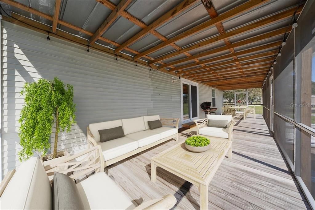 For Sale: $679,900 (3 beds, 2 baths, 1188 Square Feet)