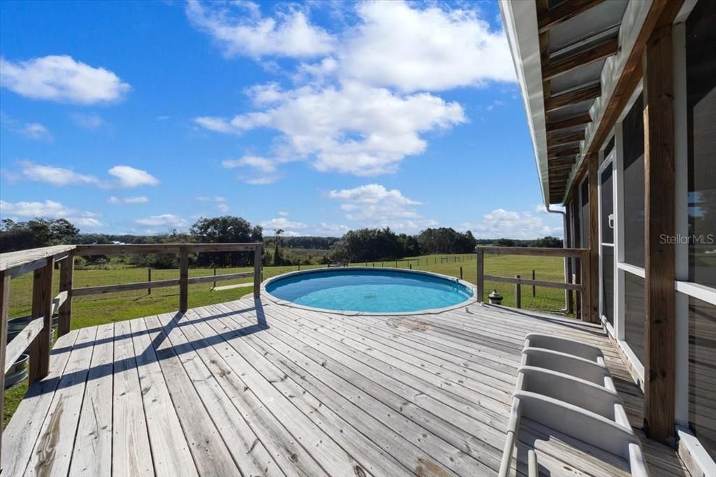 For Sale: $679,900 (3 beds, 2 baths, 1188 Square Feet)