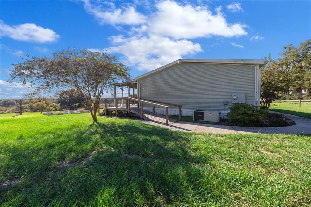 For Sale: $679,900 (3 beds, 2 baths, 1188 Square Feet)