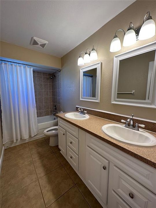 Active With Contract: $264,900 (3 beds, 2 baths, 1350 Square Feet)