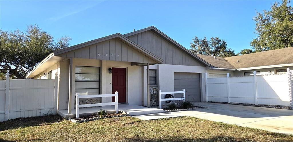 Active With Contract: $264,900 (3 beds, 2 baths, 1350 Square Feet)
