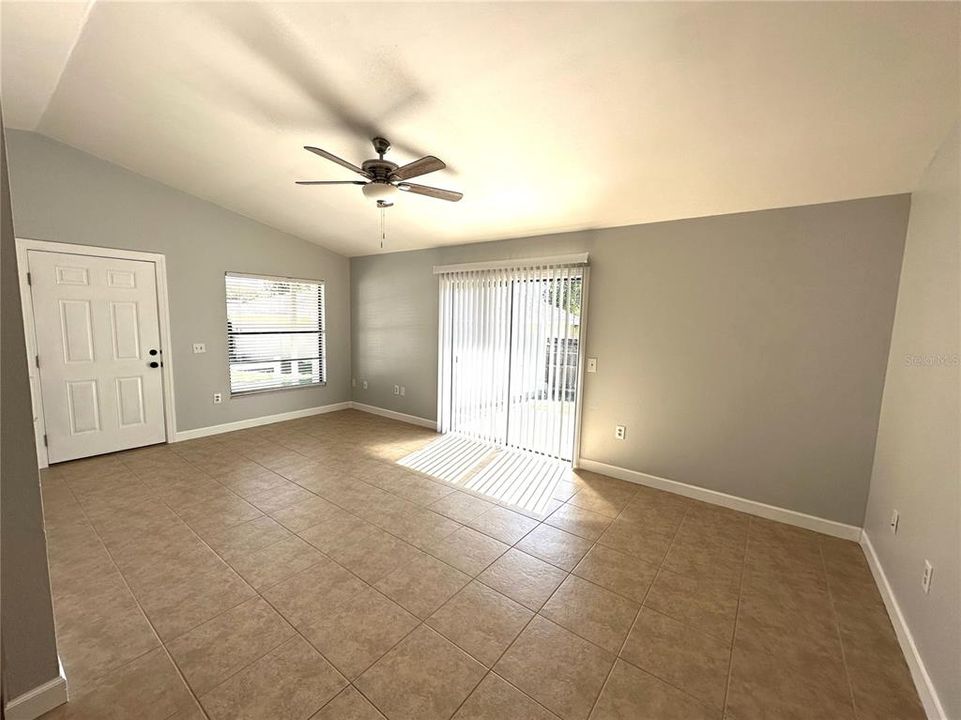 Active With Contract: $264,900 (3 beds, 2 baths, 1350 Square Feet)