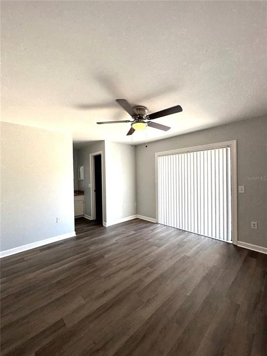 Active With Contract: $264,900 (3 beds, 2 baths, 1350 Square Feet)