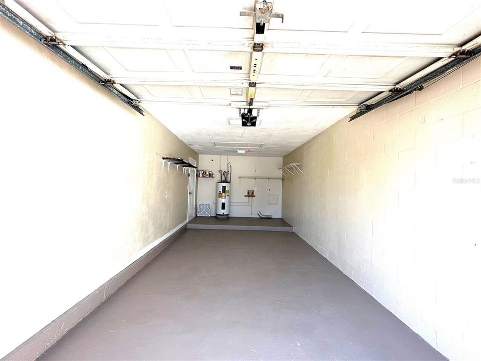 Active With Contract: $264,900 (3 beds, 2 baths, 1350 Square Feet)