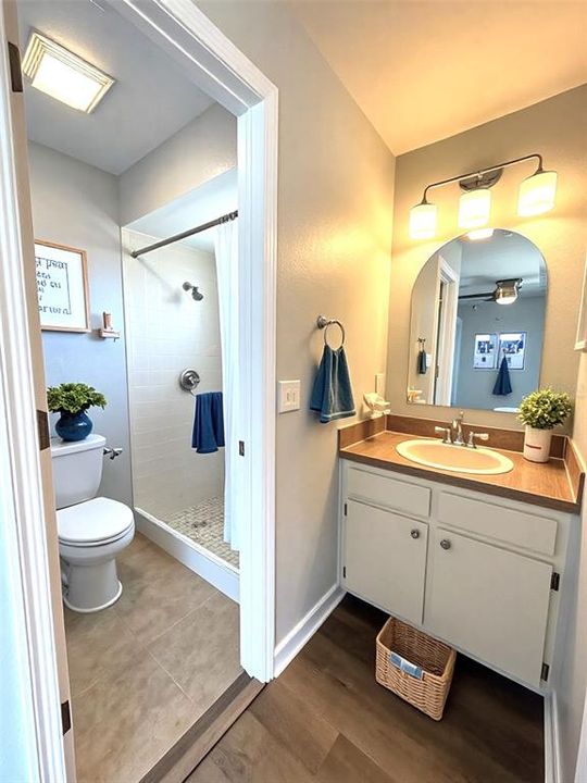 Active With Contract: $264,900 (3 beds, 2 baths, 1350 Square Feet)