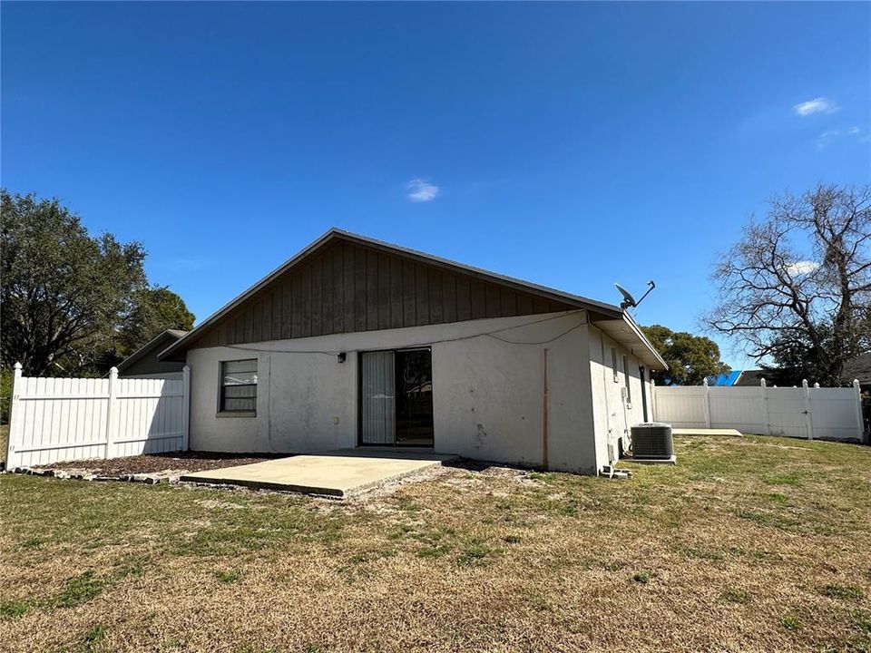 Active With Contract: $264,900 (3 beds, 2 baths, 1350 Square Feet)