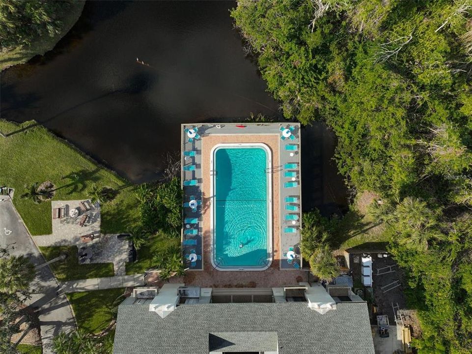 待售: $225,000 (2 贝兹, 2 浴室, 1325 平方英尺)