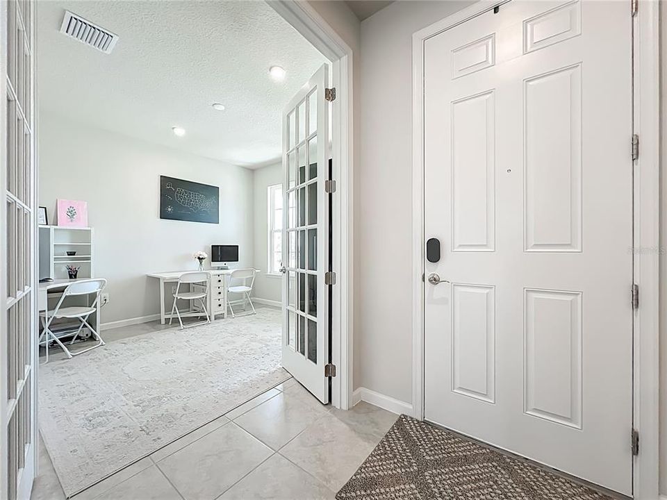 На продажу: $569,900 (5 спален, 5 ванн, 3680 Квадратных фут)