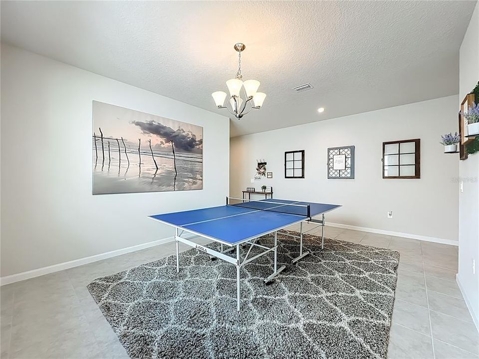 На продажу: $569,900 (5 спален, 5 ванн, 3680 Квадратных фут)