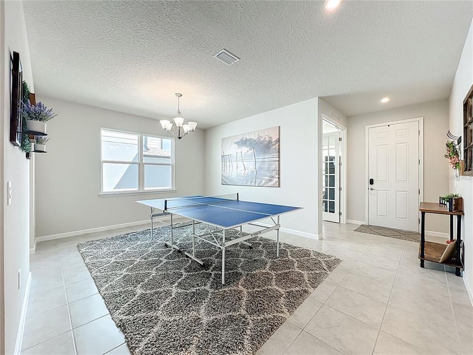 На продажу: $569,900 (5 спален, 5 ванн, 3680 Квадратных фут)