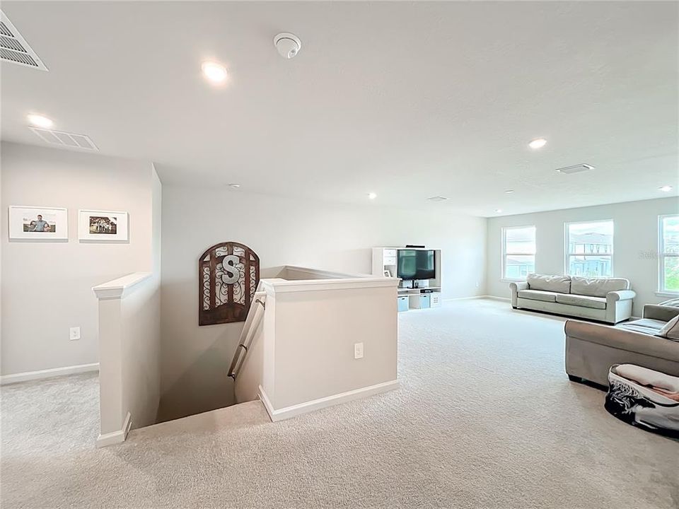 На продажу: $569,900 (5 спален, 5 ванн, 3680 Квадратных фут)