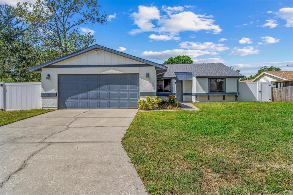 For Sale: $375,000 (3 beds, 2 baths, 1528 Square Feet)