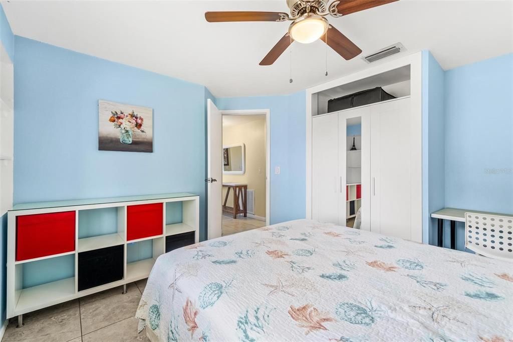 For Sale: $375,000 (3 beds, 2 baths, 1528 Square Feet)