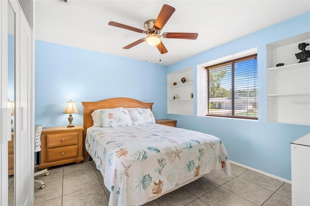 For Sale: $375,000 (3 beds, 2 baths, 1528 Square Feet)