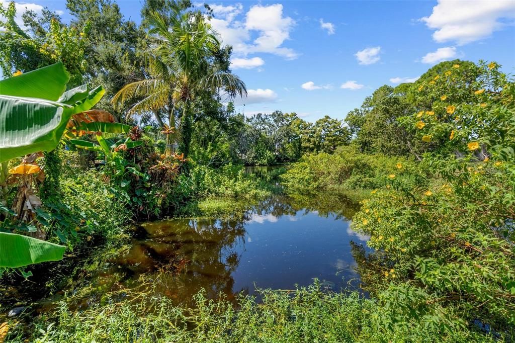 For Sale: $375,000 (3 beds, 2 baths, 1528 Square Feet)