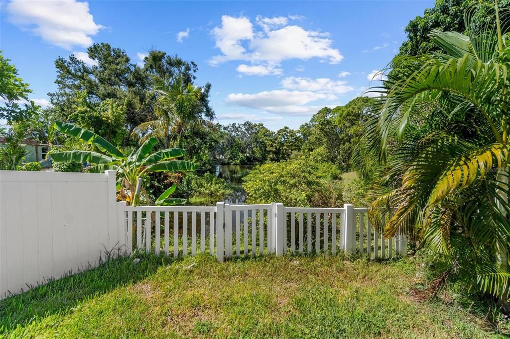 For Sale: $375,000 (3 beds, 2 baths, 1528 Square Feet)