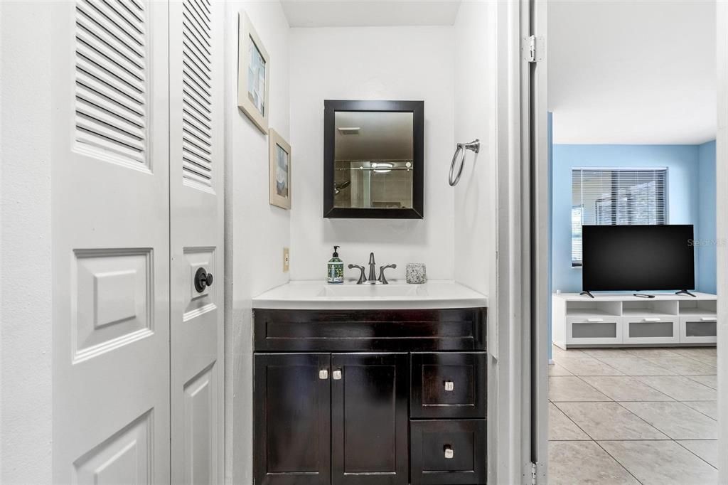 For Sale: $375,000 (3 beds, 2 baths, 1528 Square Feet)