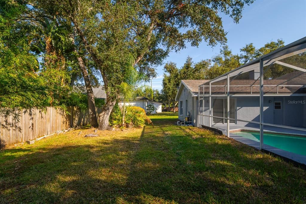 Active With Contract: $699,999 (4 beds, 2 baths, 2359 Square Feet)