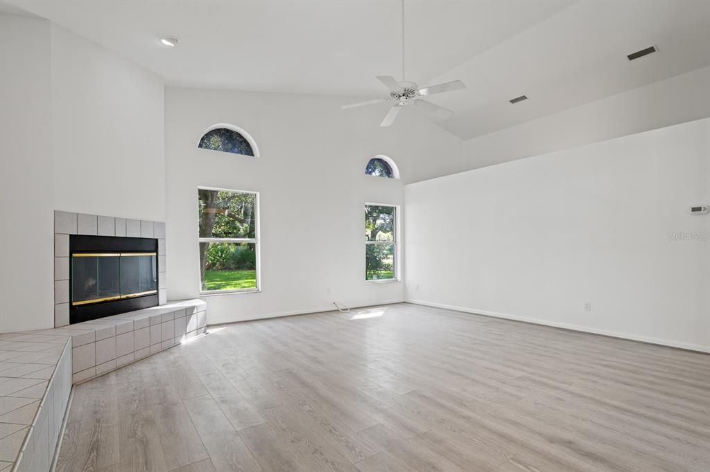 Active With Contract: $699,999 (4 beds, 2 baths, 2359 Square Feet)