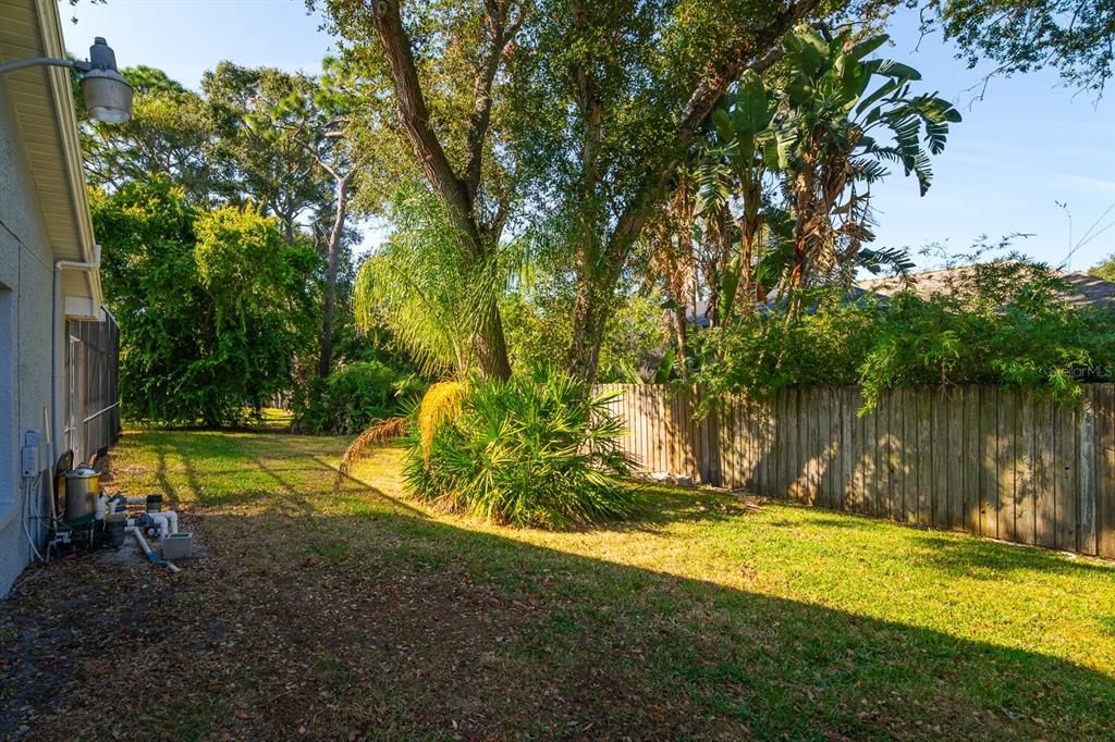 Active With Contract: $699,999 (4 beds, 2 baths, 2359 Square Feet)