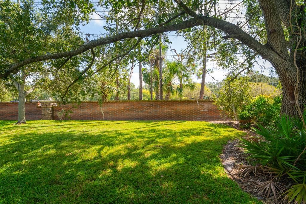 Active With Contract: $699,999 (4 beds, 2 baths, 2359 Square Feet)