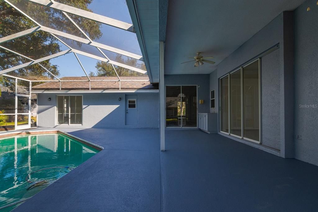 Active With Contract: $699,999 (4 beds, 2 baths, 2359 Square Feet)