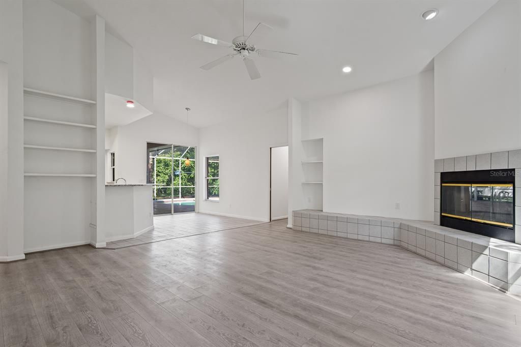 Active With Contract: $699,999 (4 beds, 2 baths, 2359 Square Feet)